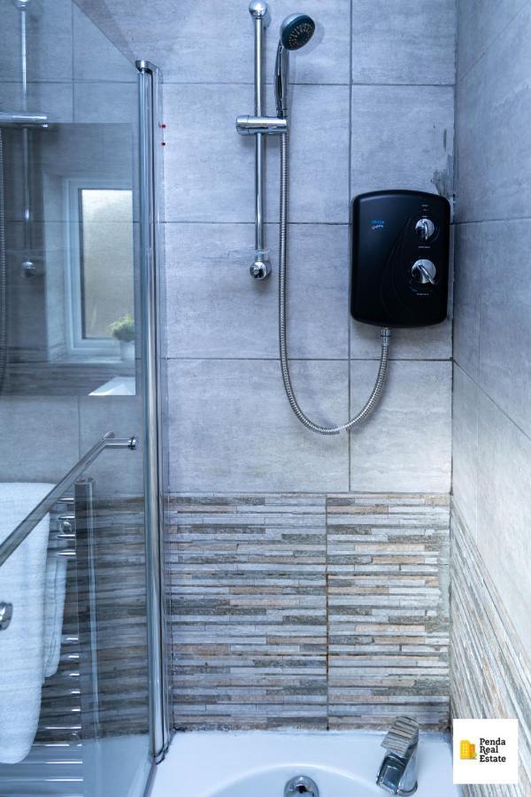 Penda Contractor And Leisure Guests Nottingham Villa Exterior foto